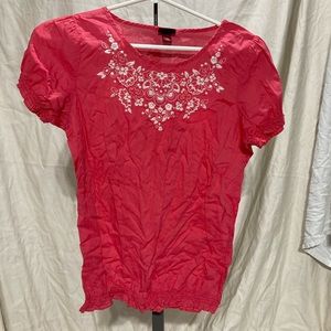 Merona size XS pink blouse with white embroidered flowers